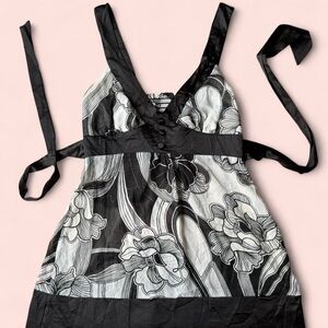 Vintage tie back floral blouse